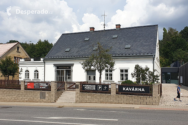 Rodný dům Ferdinanda Porscheho ve Vratislavicích (Česká republika)