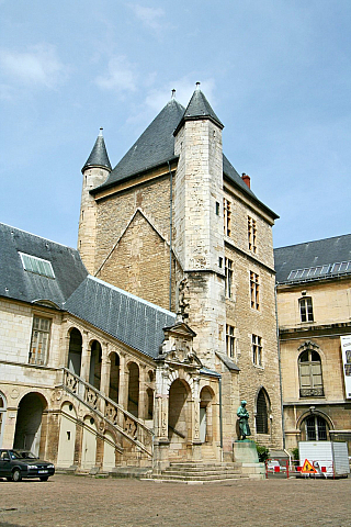 Dijon (Burgundsko-Franche-Comté - Francie)