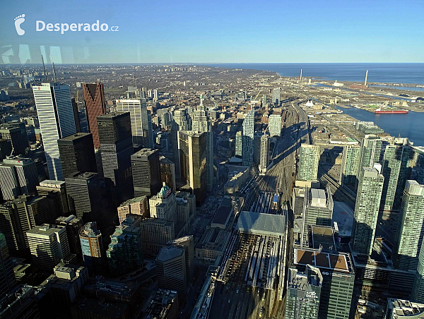 CN Tower v Torontu (Ontario - Kanada)