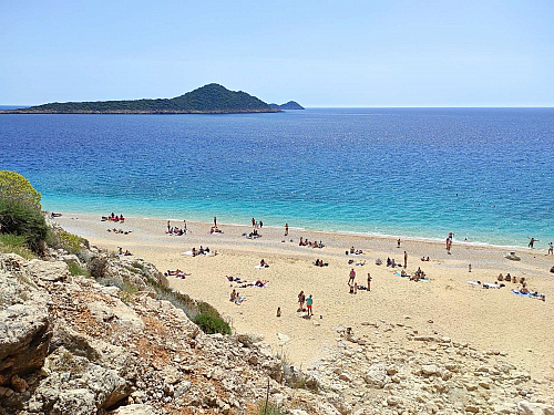 Pláž Kaputaş je jednou z nejkrásnějších pláží Turecka (Turecko)