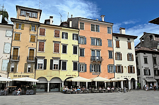 Visegrád (Maďarsko)Udine (Furlánsko-Julské Benátsko – Itálie)