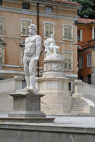 Visegrád (Maďarsko)Udine (Furlánsko-Julské Benátsko – Itálie)