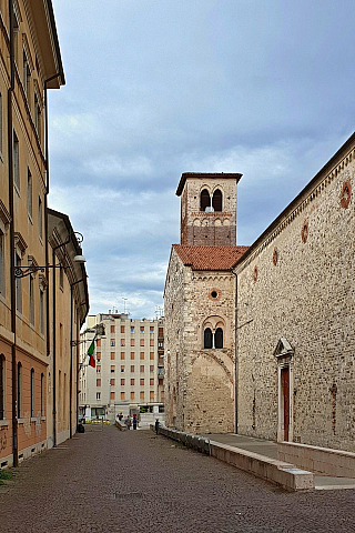 Visegrád (Maďarsko)Udine (Furlánsko-Julské Benátsko – Itálie)