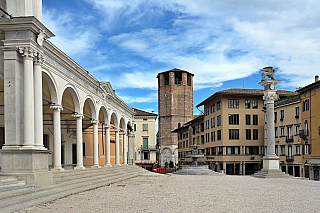 Visegrád (Maďarsko)Udine (Furlánsko-Julské Benátsko – Itálie)