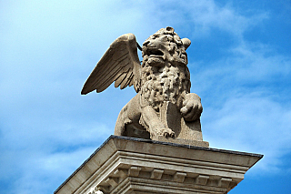 Visegrád (Maďarsko)Udine (Furlánsko-Julské Benátsko – Itálie)