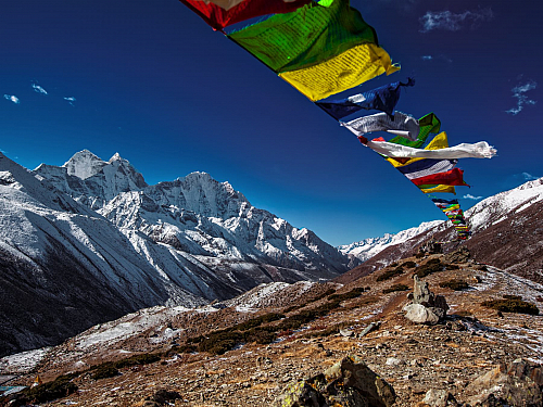 Nepál nejsou jen zasněžené hory, ale také buddhistické svatyně