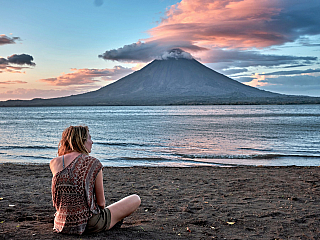 Nikaragua, aneb okouzlující příroda, koloniální města a politický převrat