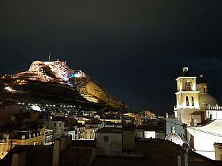 Noční Alicante (Autonomní společenství Valencie – Španělsko)