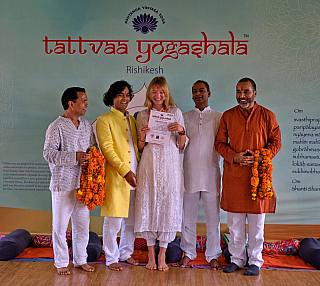 Střípky z pobytu na  kurzz Hatha jógy v Rishikeshi (Indie)