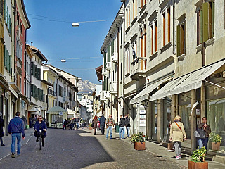 Pordenone (Furlansko-Julské Benátsko - Itálie)