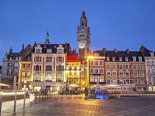 Návštěva Lille, města ležícího na severu Francie, je jedinečným zážitkem pro každého, kdo má rád historii, umění, architekturu a vynikající jídlo. Toto rozmanité město nabízí kulturní bohatství, rozlehlé historické centrum a rozmanité kulinářské tradice, které z něj činí ideální destinaci pro...