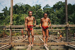 Lidé kmene Mentawai (Indonésie)