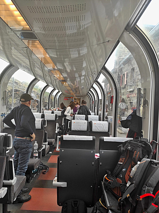 Berninská dráha - železnice z italského Tirano do švýcarského St. Moritz