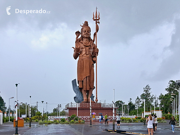 Grand Bassin Hindu Temple (Mauricius)