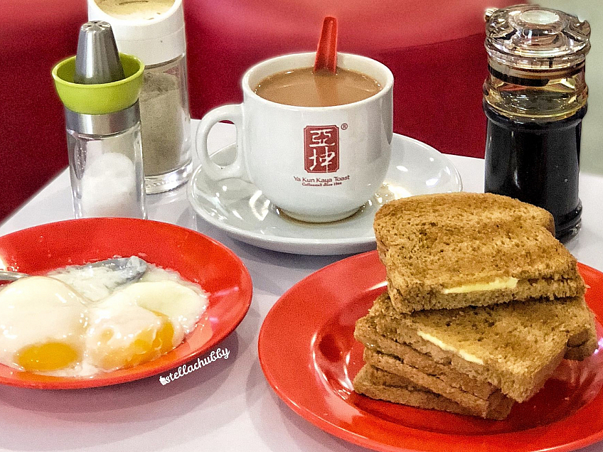 Nejoblíbenější jídla v Singapuru - Kaya Toast a vajíčko na měkko