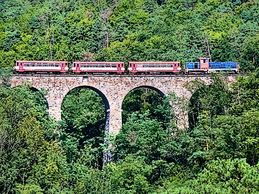 Železniční viadukt Žampach (Česká republika)