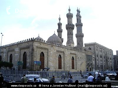 Mešita v Káhiře (Egypt)