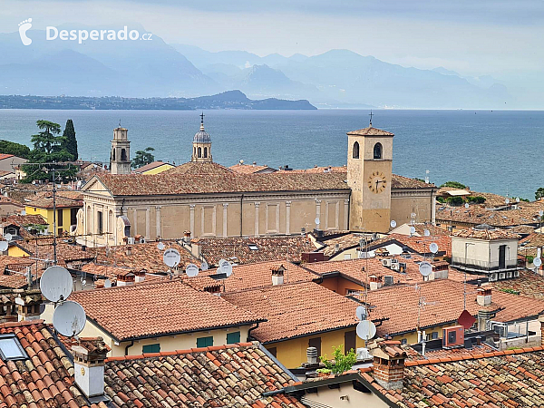 Castello di Desenzano v Desenzano del Garda (Lombardie - Itálie)