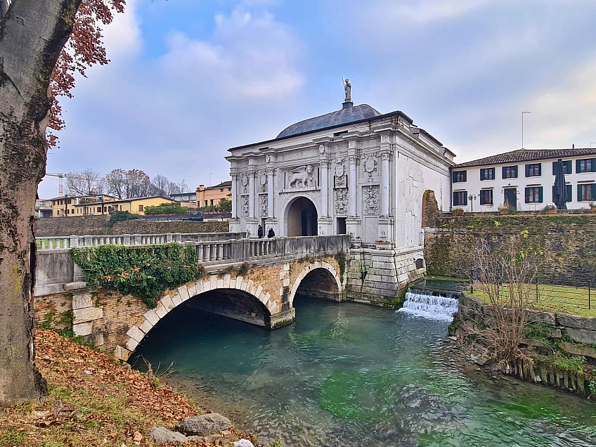 Porta San Tomaso v Trevisu (Benátsko - Itálie)