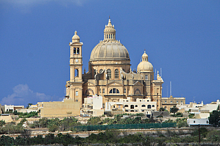 Na malebném středomořském ostrově Gozo, který je součástí Malty, se nachází impozantní dominanta města Xewkija – Rotunda sv. Jana Křtitele (Rotunda St. John Baptist Church / Basilika St. Johannes der Täufer). Tato velkolepá sakrální stavba, známá také jako Xewkijská rotunda, je nepřehlédnutelná...