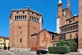 Baptisterium v Cremoně