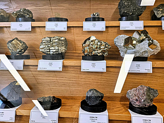 Geologický pavilon prof. F. Pošepného v Ostravě-Porubě (Česká republika)