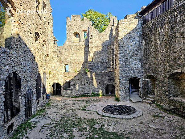 Hrad Hukvaldy (Česká republika)