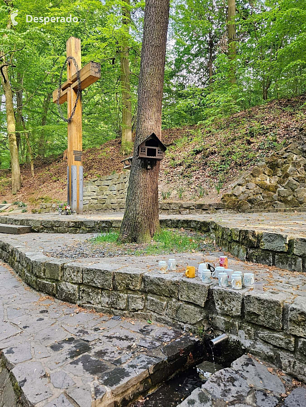 Křížová cesta - studánka (Bělský les - Ostrava)