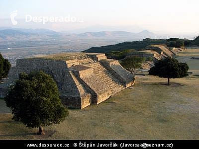 Monte Albán u města Oaxaca (Mexiko)