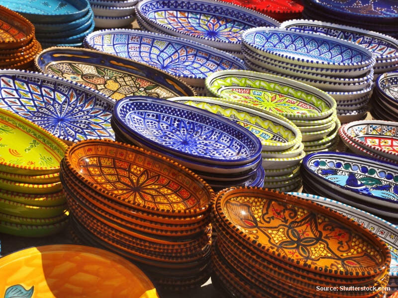 Barevná keramika (Tunisko)