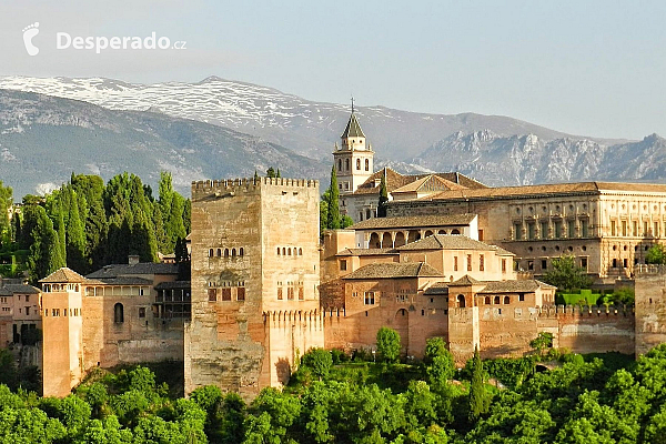 Alhambra v Granadě (Andalusie - Španělsko)