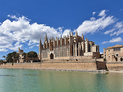 Katedrála La Seu v Palma de Mallorca (Baleárské ostrovy - Španělsko)