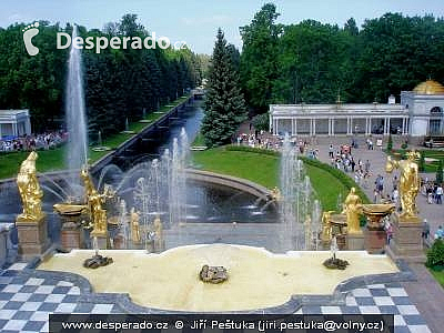 Petrodvorec - zámek, fontány, zahrada (Rusko) 