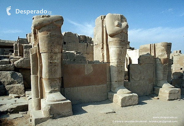 Amonův chrám Karnak v Luxoru (Egypt)