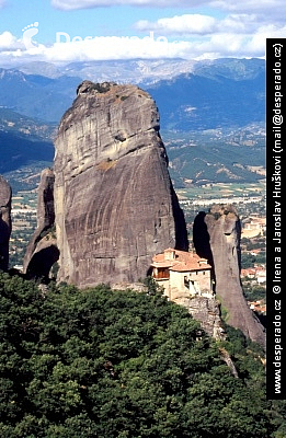 Klášter Rousanou v oblasti Meteora (Řecko)