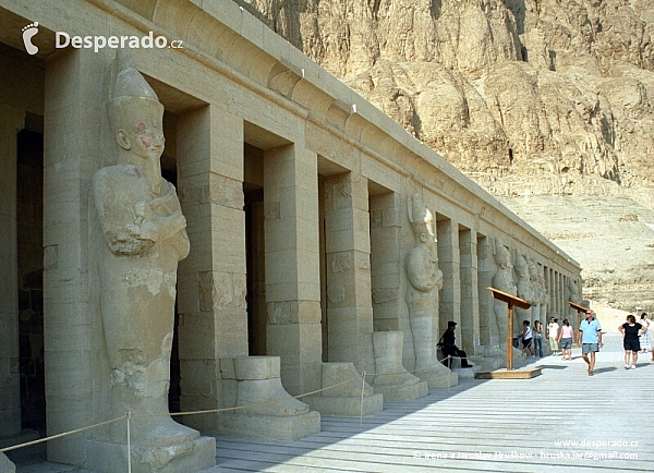 Chrám Hatšepsut v Deir el-Bahrí (Egypt)