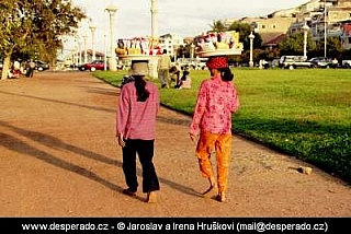 Ulice v Phnompenh (Kambodža)