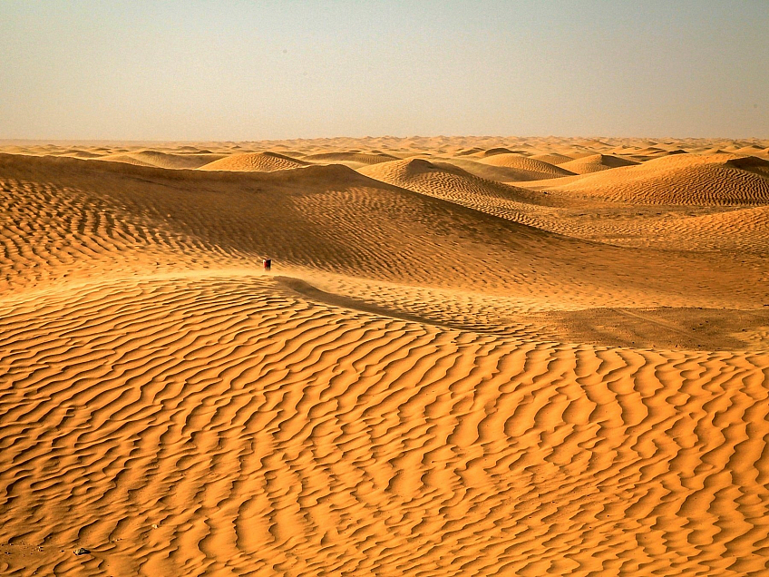 Sahara - písečná poušť (Tunisko)