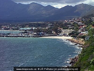 Mezi Strand a Gordon's Bay (Jihoafrická republika)