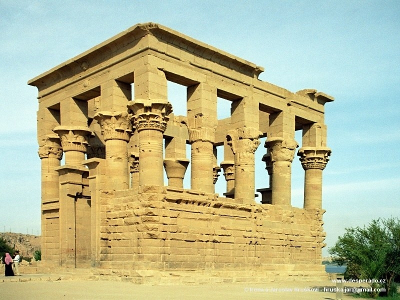 Philae - ostrovní chrám bohyně Eset (Egypt)