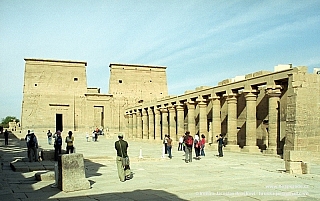 Philae - ostrovní chrám bohyně Eset (Egypt)