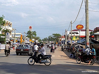 Video z městečka Siem Reap, které je vstupní branou do Angkoru