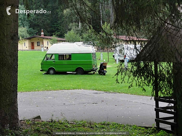 Autokemp Na Kopci v obci Vír (Česká republika)