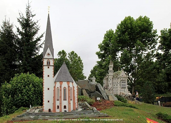 Zmenšený svět v parku Minimundus v Klagenfurtu (Rakousko)