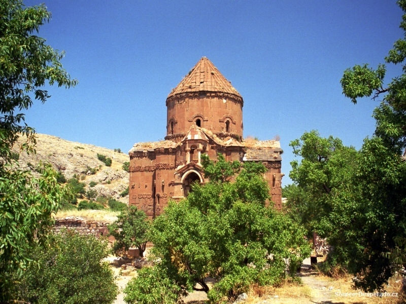 Kostel Akdamar Kilisesi u města Van (Turecko)