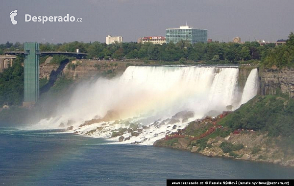 Niagarské vodopády (Kanada)